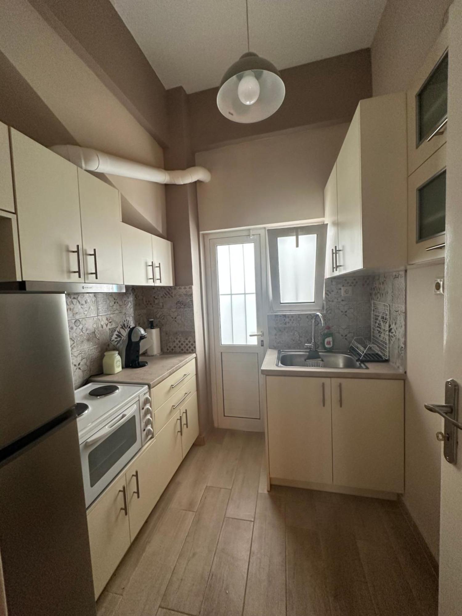 Ζεστή Φωλίτσα Στο Κέντρο. Apartman Athén Kültér fotó